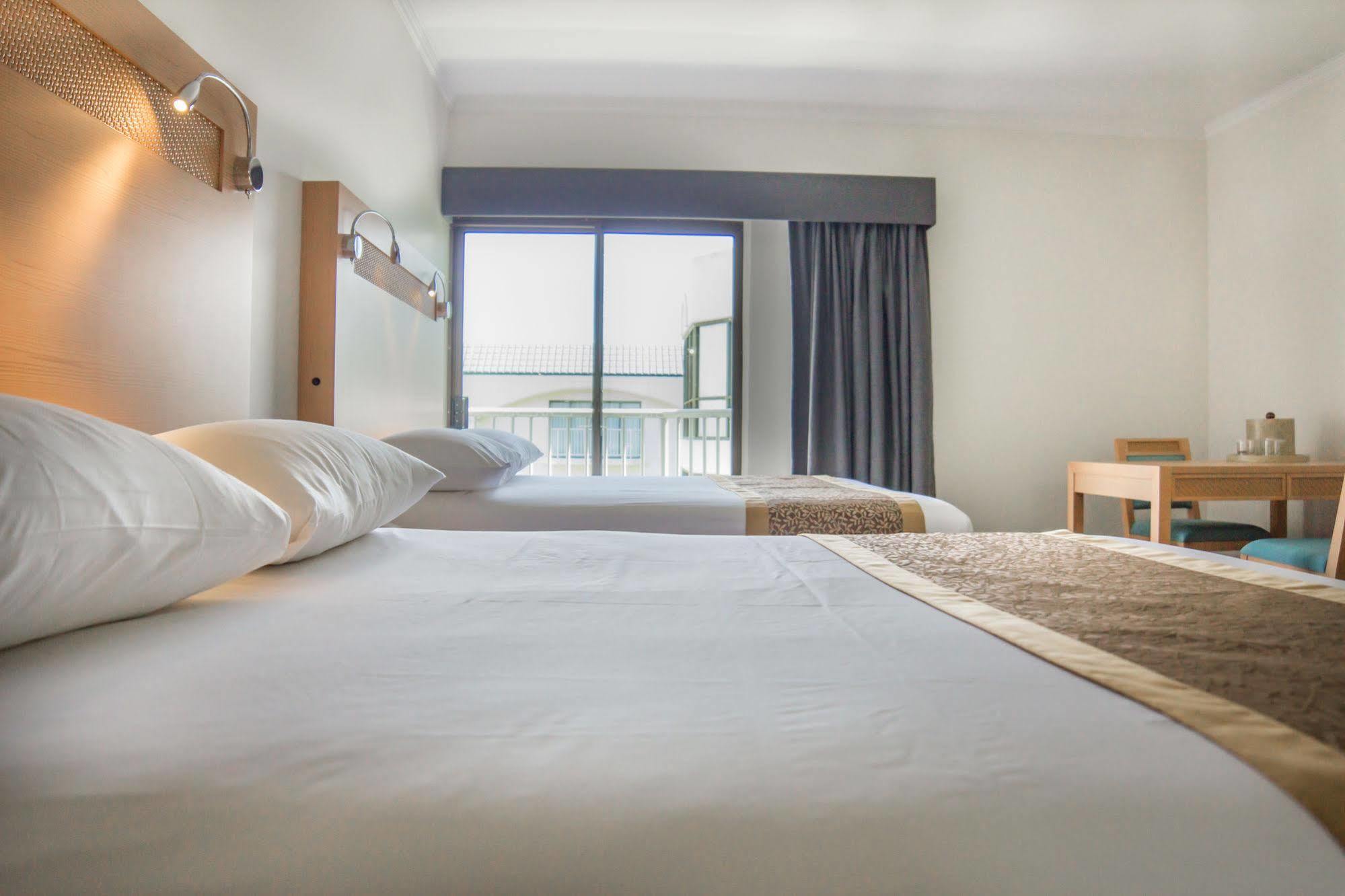 Oceanview Hotel And Residences Tumon Eksteriør bilde